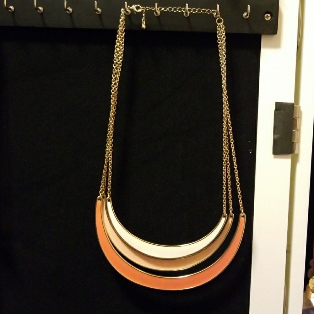 White / Peach / Orange Necklace